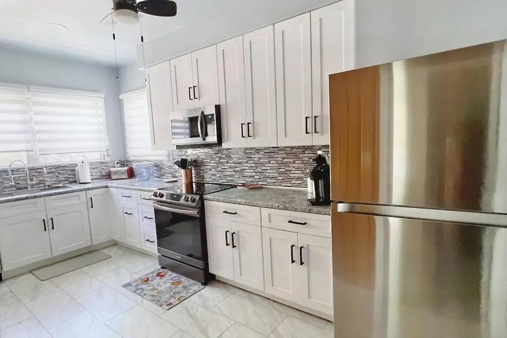 Holiday home 2 Bedroom Quaint Private Bungalow Nr Downtown & Beaches Pensacola United States