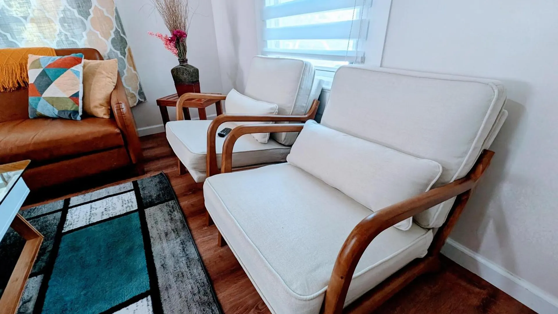 2 Bedroom Quaint Private Bungalow Nr Downtown & Beaches Pensacola United States